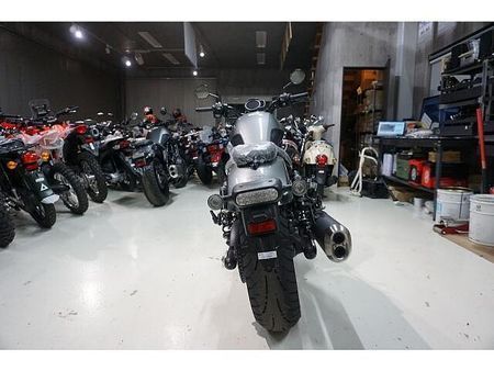 ホンダ レブル1100 抜群のスタイルと迫力あるエンジンを誇るシリーズ上位のレブルは充実な装備と足つき性が魅力です 17