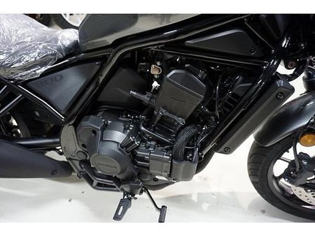 ホンダ レブル1100 抜群のスタイルと迫力あるエンジンを誇るシリーズ上位のレブルは充実な装備と足つき性が魅力です 20