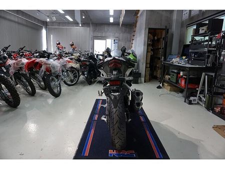 ホンダ CBR250RR (MC51) 店舗記念特典として、ETC&クイックシフター(部品&工賃67,000円相当)付 16