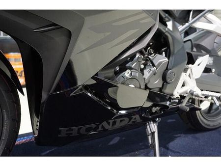 ホンダ CBR250RR (MC51) 店舗記念特典として、ETC&クイックシフター(部品&工賃67,000円相当)付 19