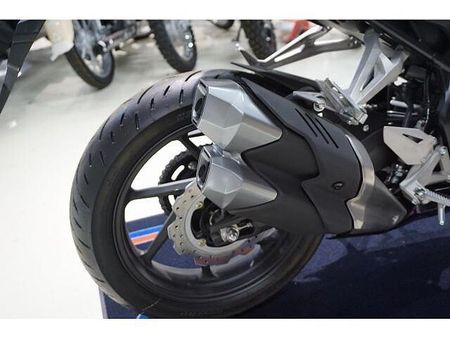 ホンダ CBR250RR (MC51) 店舗記念特典として、ETC&クイックシフター(部品&工賃67,000円相当)付 23