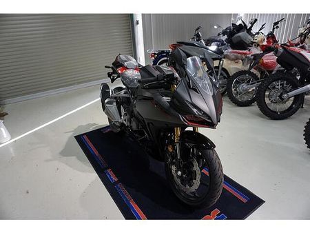 ホンダ CBR250RR (MC51) 店舗記念特典として、ETC&クイックシフター(部品&工賃67,000円相当)付 8