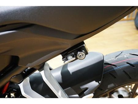 ホンダ CB250R 店舗記念特典として、全国配送料無料(北海道・沖縄・離島は別途1.5万円要)です 12