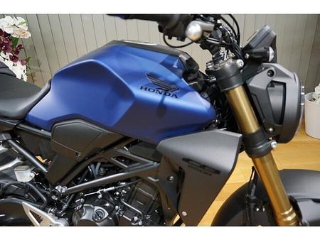 ホンダ CB250R 店舗記念特典として、全国配送料無料(北海道・沖縄・離島は別途1.5万円要)です 21