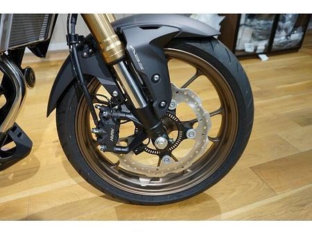 ホンダ CB250R 店舗記念特典として、全国配送料無料(北海道・沖縄・離島は別途1.5万円要)です 24