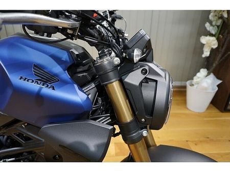 ホンダ CB250R 店舗記念特典として、全国配送料無料(北海道・沖縄・離島は別途1.5万円要)です 26