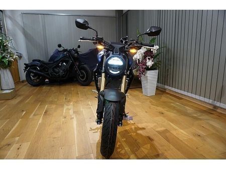 ホンダ CB250R 店舗記念特典として、全国配送料無料(北海道・沖縄・離島は別途1.5万円要)です 30