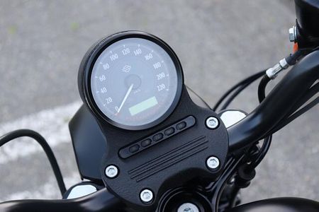 ハーレーダビッドソン XL883N SPORTSTER IRON 店舗在庫多数あり! 23
