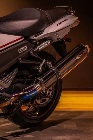 カワサキ ZX-14R 滅多に入ってこない一台! 8