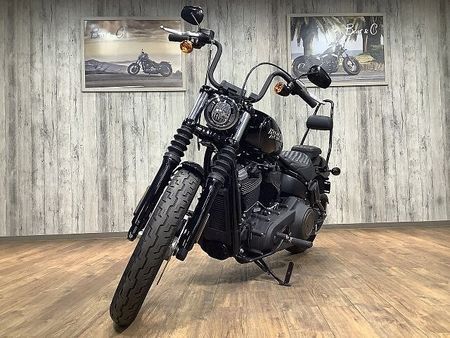 ハーレーダビッドソン FXBB SOFTAIL STREETBOB 【マル得】FXBB1750ストリートボブ■バックレスト装備!!! 5