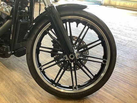 ハーレーダビッドソン FXBRS SOFTAIL BREAKOUT FXBRS1870ブレイクアウト■デタッチャブルバックレスト■サイドナンバー 30