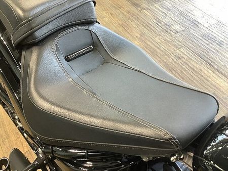 ハーレーダビッドソン FXBRS SOFTAIL BREAKOUT FXBRS1870ブレイクアウト■デタッチャブルバックレスト■サイドナンバー 36
