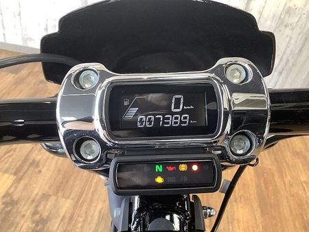 ハーレーダビッドソン FXBRS SOFTAIL BREAKOUT FXBRS1870ブレイクアウト■デタッチャブルバックレスト■サイドナンバー 9