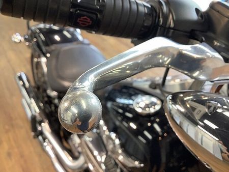 ハーレーダビッドソン FLFBS SOFTAIL FATBOY114 FLFBS1870ファットボーイ■デタッチャブルシーシーバー■エンジンガード!! 19
