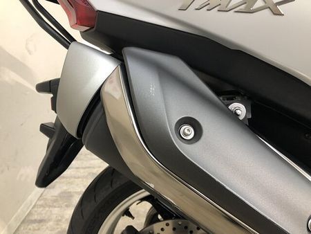 ヤマハ TMAX530 TMAX530 DX ABS 2019年モデル GIVIリアキャリア 26