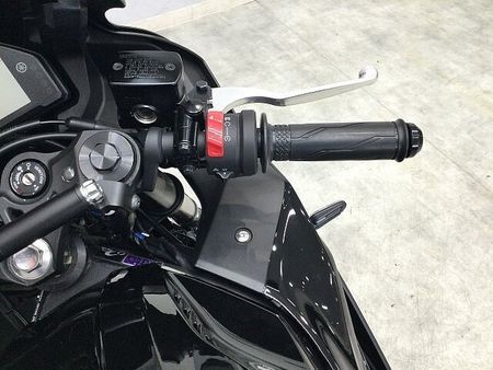 ヤマハ YZF-R25 自店商談中!【マル得】YZF-R25 ABS 2023年式モデル フェンダーレスやWR'S 26