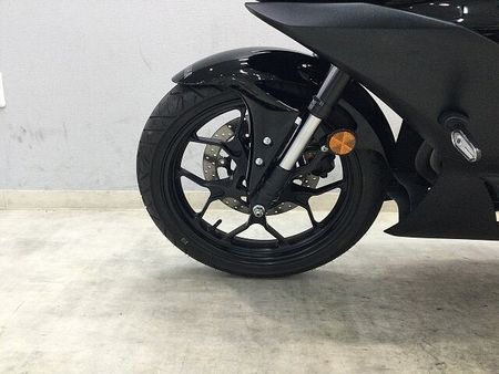 ヤマハ YZF-R25 自店商談中!【マル得】YZF-R25 ABS 2023年式モデル フェンダーレスやWR'S 30