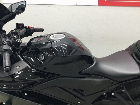 ヤマハ YZF-R25 自店商談中!【マル得】YZF-R25 ABS 2023年式モデル フェンダーレスやWR'S 34
