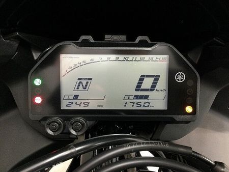 ヤマハ YZF-R25 自店商談中!【マル得】YZF-R25 ABS 2023年式モデル フェンダーレスやWR'S 7