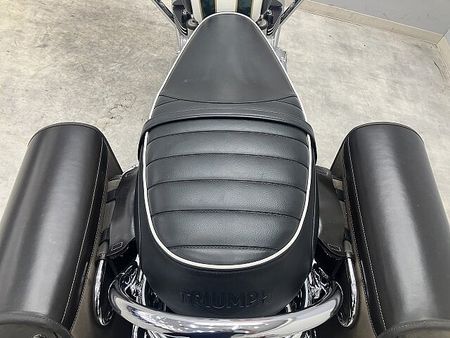 トライアンフ BONNEVILLE T120 Bonneville T120 2016年式モデル 純正サドルバッグ/グリップヒーター/エ 40
