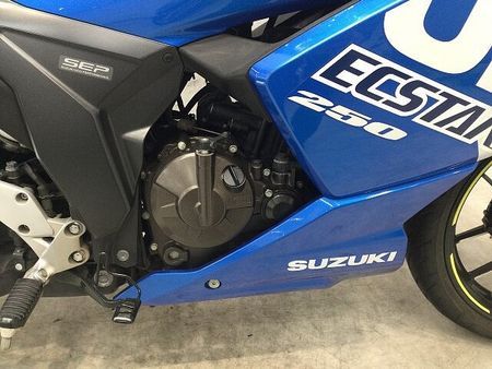 スズキ ジクサー SF250 GIXXER SF 250 2021年式モデル 軽く、小さく、シンプルな油冷SEPエンジン 9
