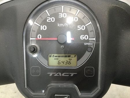 ホンダ タクト TACT 2019年モデル 便利な前カゴ付き!デジタルメーターには時計もついてます! 6