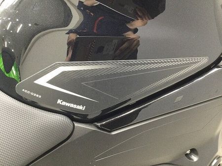 カワサキ Z400 Z400 2022年モデル ラジエターコアガード ABS・アシストスリッパークラッチ標準装 18