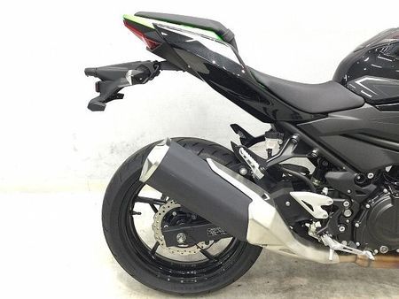 カワサキ Z400 Z400 2022年モデル ラジエターコアガード ABS・アシストスリッパークラッチ標準装 21
