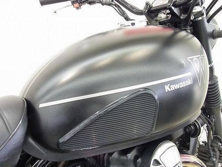 カワサキ W800 STREET W800 STREET(W800ストリート) 2019年モデル/エンジンガード/USBポー 36