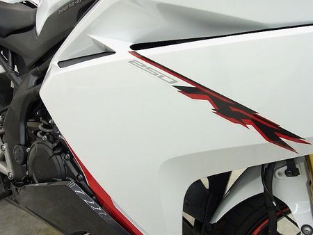 ホンダ CBR250RR (MC51) CBR250RR 2019年モデル/前後ドラレコ付き/マルチバー&USB電源装備/ノーマル 24