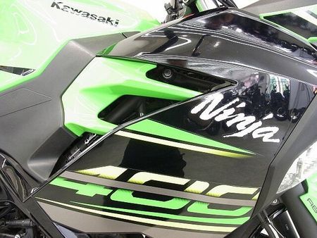 カワサキ ニンジャ 400 Ninja 400 KRT EDITION(ニンジャ400)/ABS/クランプバー/インジ 13