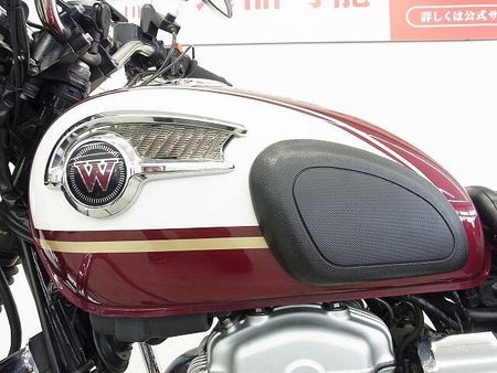 カワサキ W800 W800 2015年モデル/ワイバン製フルエキゾーストマフラー/スクリーン装備/サイドパニ 31