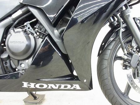 ホンダ CBR250R (MC17/19) CBR250R 2015年モデル/ヘルメッgホルダー/USBポート/マルチバー/レバーカス 15