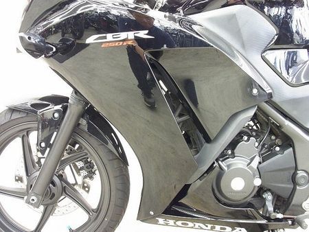 ホンダ CBR250R (MC17/19) CBR250R 2015年モデル/ヘルメッgホルダー/USBポート/マルチバー/レバーカス 30