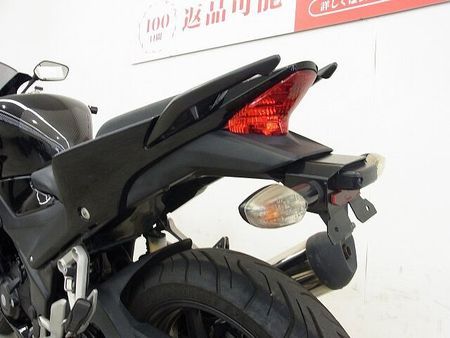 ホンダ CBR250R (MC17/19) CBR250R 2015年モデル/ヘルメッgホルダー/USBポート/マルチバー/レバーカス 40