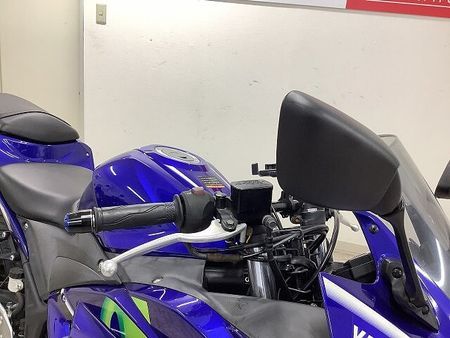 ヤマハ YZF-R3 YZF-R3 国内300台限定モビスターカラー!スライダー装備! 13