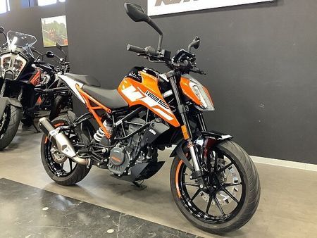 KTM 125 DUKE 【KTM小山認定中古車】125DUKE 2018年モデル フルノーマル 2