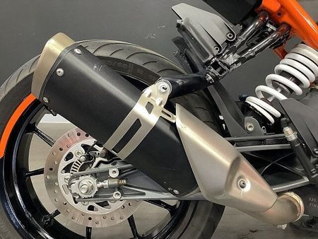 KTM 125 DUKE 【KTM小山認定中古車】125DUKE 2018年モデル フルノーマル 19