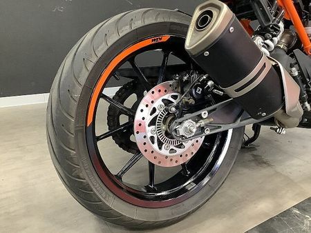 KTM 125 DUKE 【KTM小山認定中古車】125DUKE 2018年モデル フルノーマル 20
