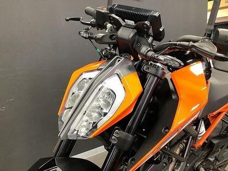 KTM 125 DUKE 【KTM小山認定中古車】125DUKE 2018年モデル フルノーマル 22