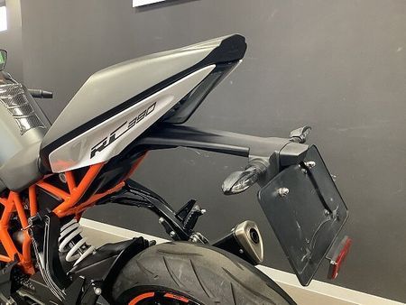 KTM RC390 【KTM小山認定中古車】RC390 2021年モデル レバーカスタム ヘルメットホルダー 34