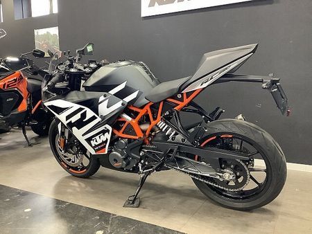 KTM RC390 【KTM小山認定中古車】RC390 2021年モデル レバーカスタム ヘルメットホルダー 6