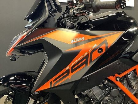 KTM 1290 SUPER DUKE R 【KTM小山認定中古車】1290SUPER DUKE GT ローシート装備 カスタム多数 28