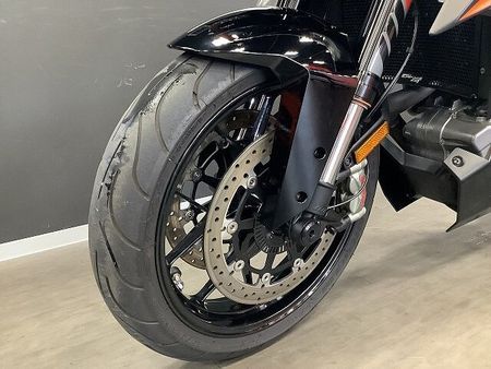 KTM 1290 SUPER DUKE R 【KTM小山認定中古車】1290SUPER DUKE GT ローシート装備 カスタム多数 30