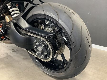 KTM 1290 SUPER DUKE R 【KTM小山認定中古車】1290SUPER DUKE GT ローシート装備 カスタム多数 33