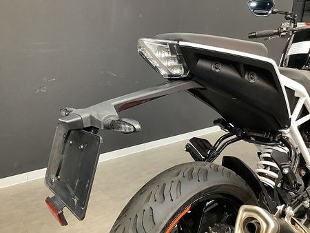 KTM 390 DUKE 【KTM小山認定中古車】390DUKE 2021年モデル クイックシフター ナポレオンミラ 24