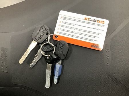 KTM 390 DUKE 【KTM小山認定中古車】390DUKE 2021年モデル クイックシフター ナポレオンミラ 8