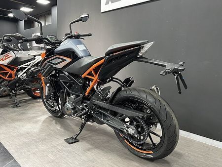 KTM 250 DUKE 250DUKE 新車 2023年モデル 4