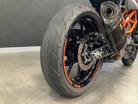 KTM 250 DUKE 【KTM小山認定中古車】250DUKE 2021年モデル アクラポビッチマフラー ハンドガ 21