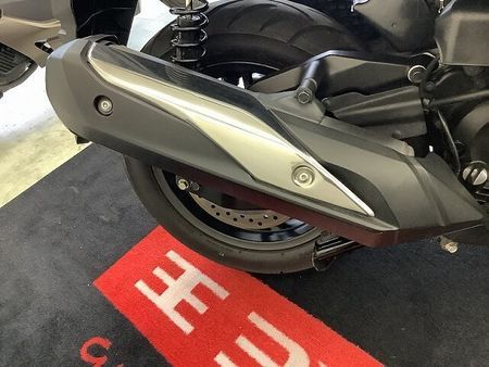 ホンダ フォルツァ(MF06) フォルツァ 電動スクリーン・セレクタブルトルクコントロール装備 16